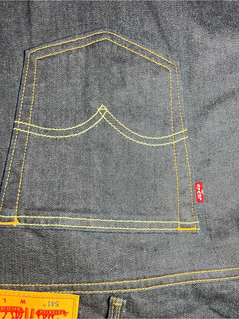 Levi’s 541 Athletic Fit Jeans Men’s 44x32 Dark Wash Stretch Denim